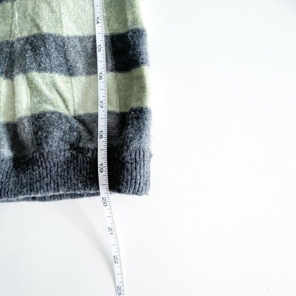 Karen Nico Women's Cardigan Flowering Plaid Green Black Beaded Button Small - Picture 4 of 9